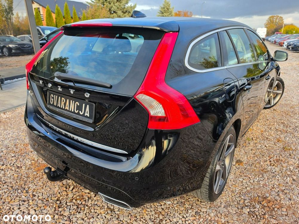 Volvo V60 D6 AWD Plug-in Hybrid Summum - 17