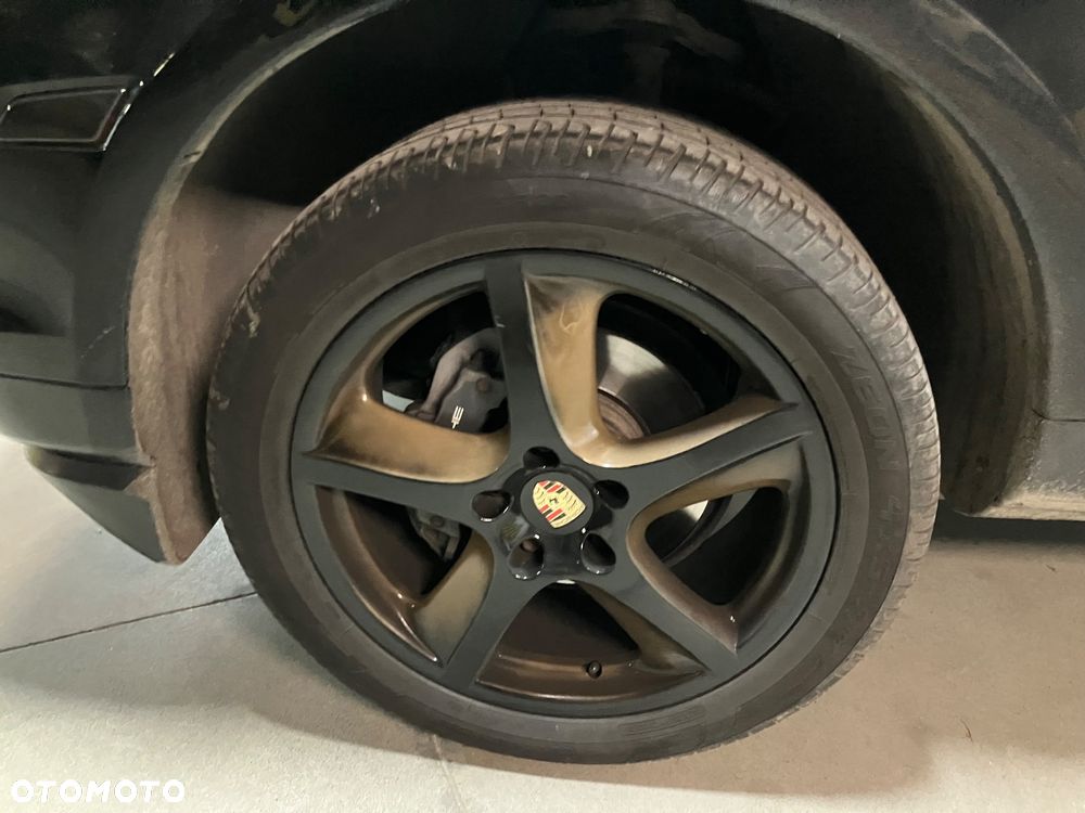 Porsche Cayenne - 15