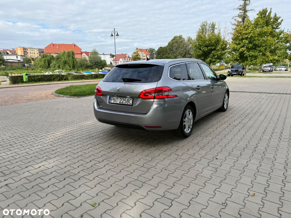 Peugeot 308 1.6 BlueHDi Allure S&S - 8