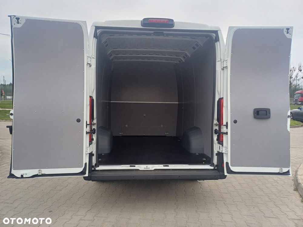 Toyota Proace Max - 11