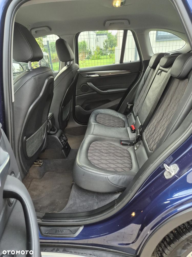 BMW X1 sDrive18i - 19