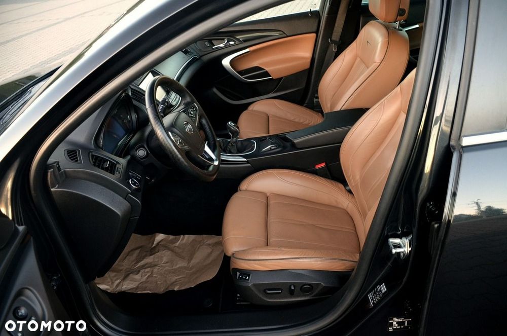 Opel Insignia - 13