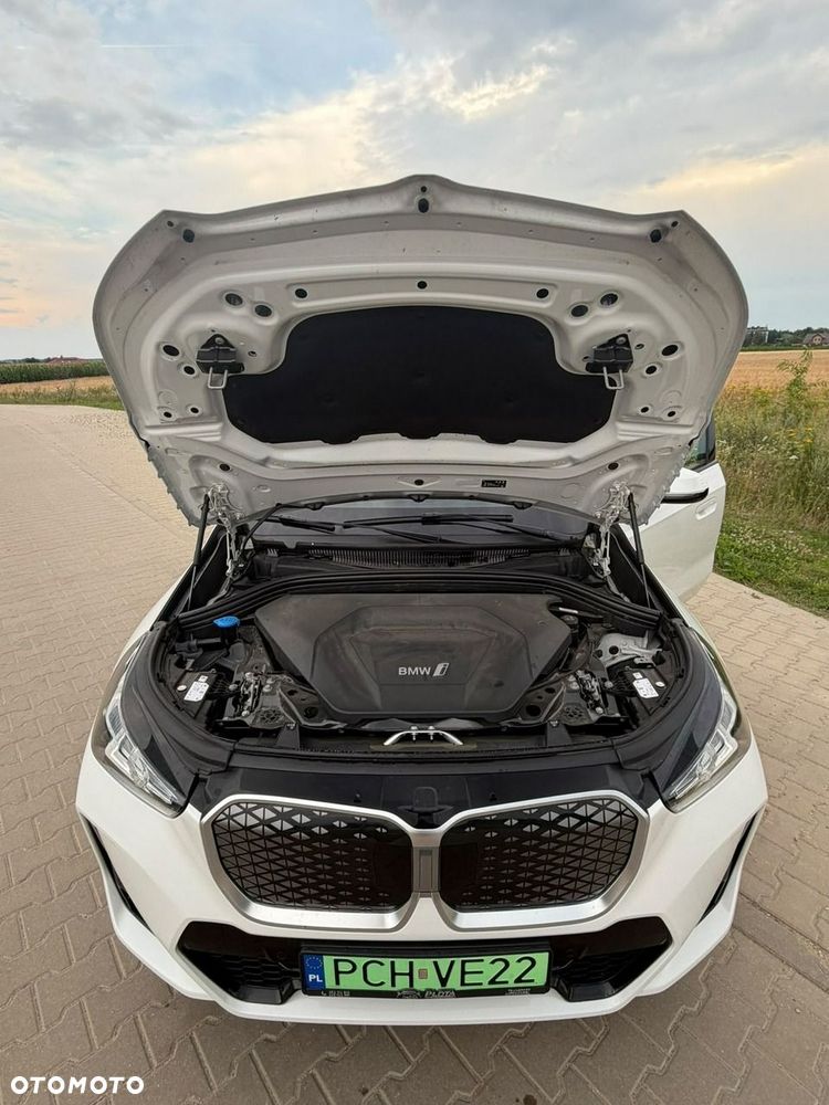 BMW iX1 eDrive20 66.5kWh M Sport - 23