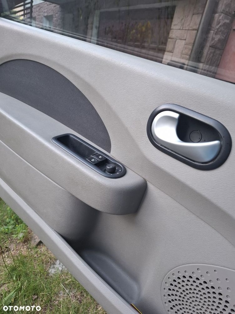 Renault Twingo - 11