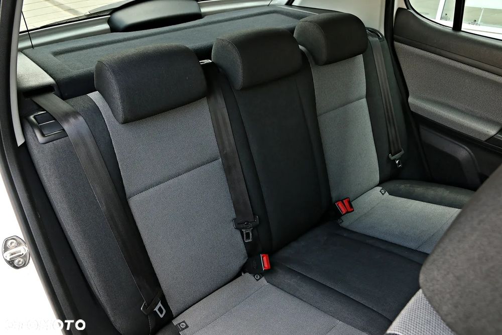 Skoda Fabia 1.2 TSI Active - 36