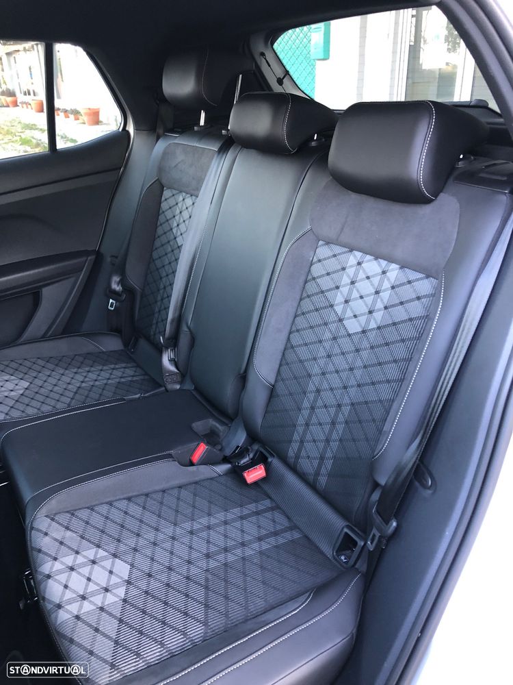 VW T-Cross 1.0 TSI R-Line DSG - 29