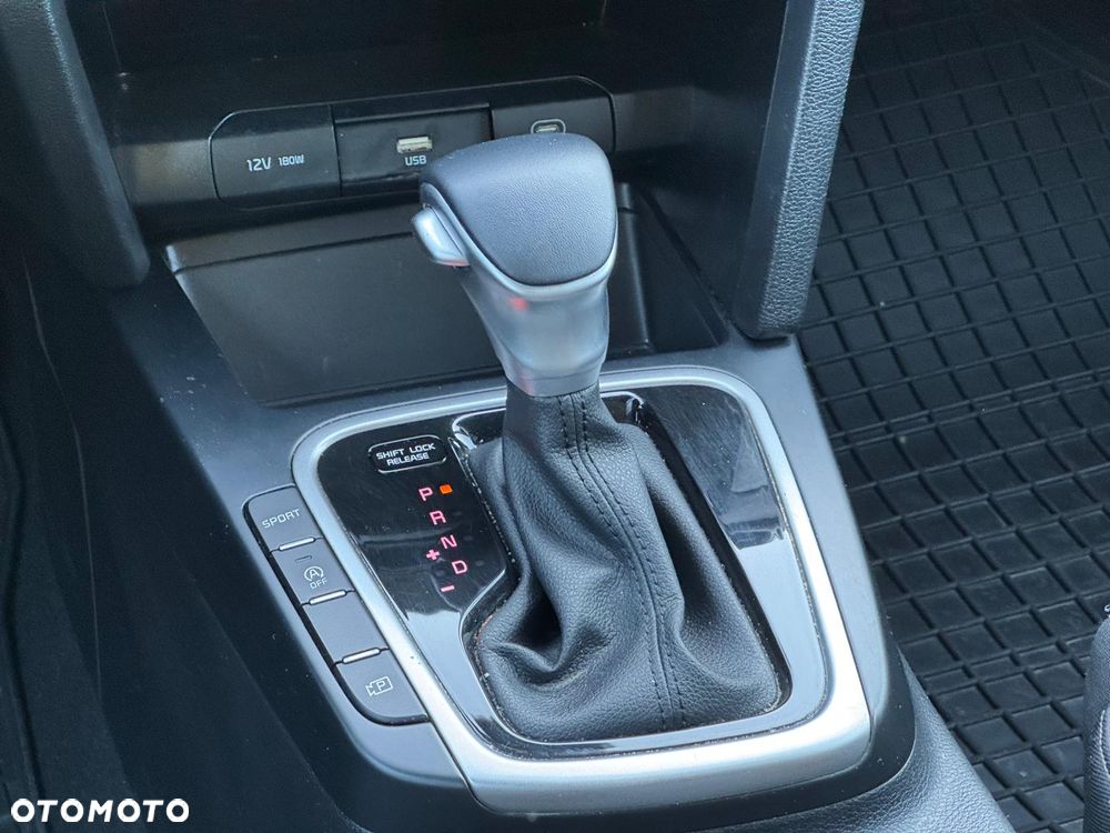 Kia Ceed 1.5 T-GDI M DCT - 25