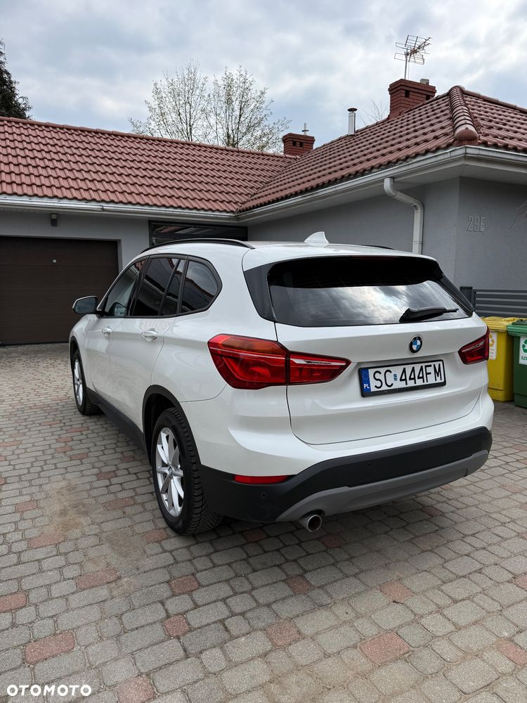 BMW X1 sDrive18d - 10