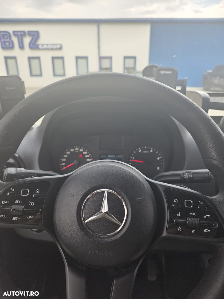 Mercedes-Benz Sprinter - 6