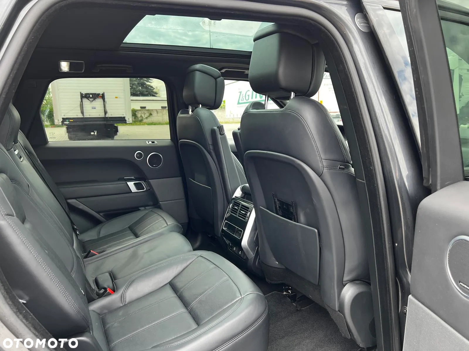 Land Rover Range Rover Sport S 5.0 V8 S/C HSE Dynamic Stealth - 30