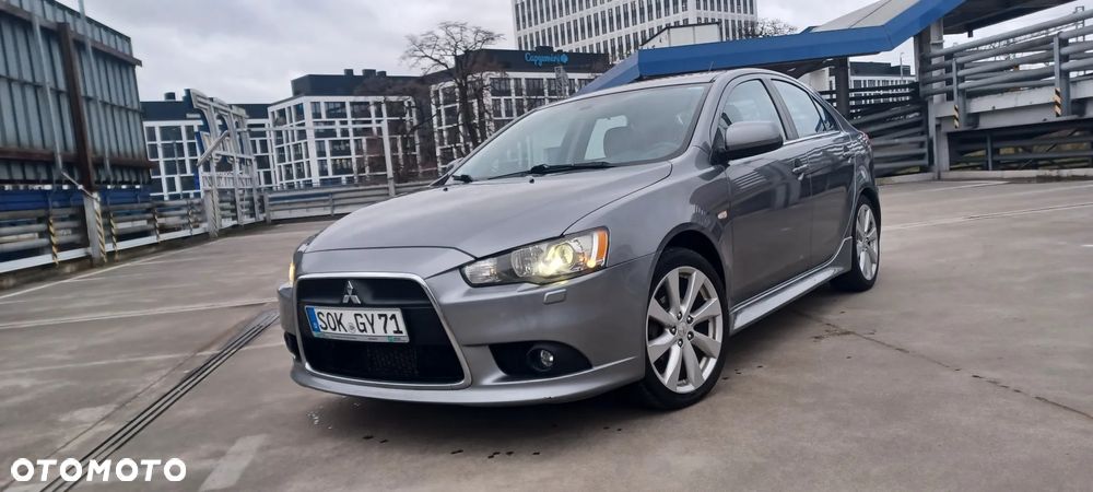 Mitsubishi Lancer - 1