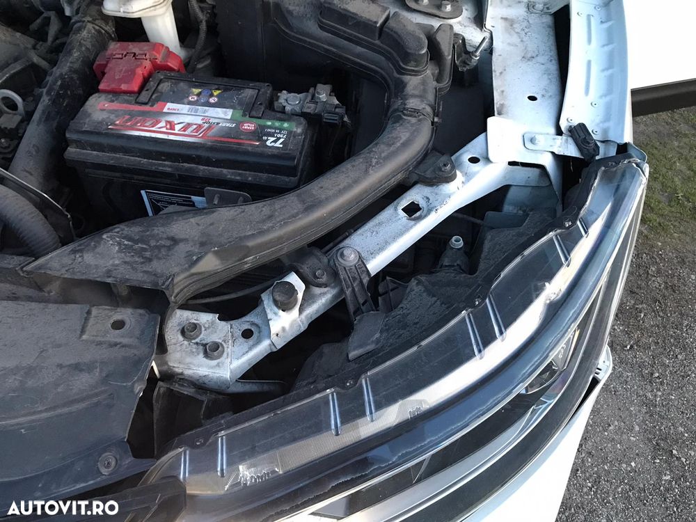 Nissan Qashqai 1.6 DCI DPF Start/Stop tekna - 12