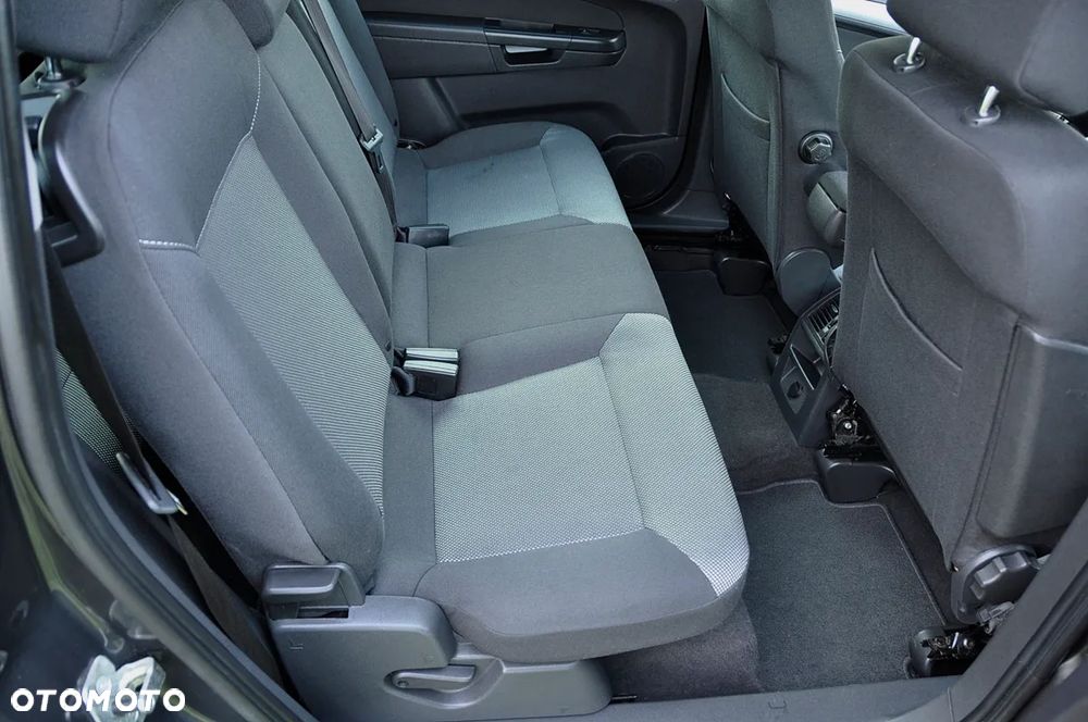 Opel Zafira 1.8 Cosmo - 14