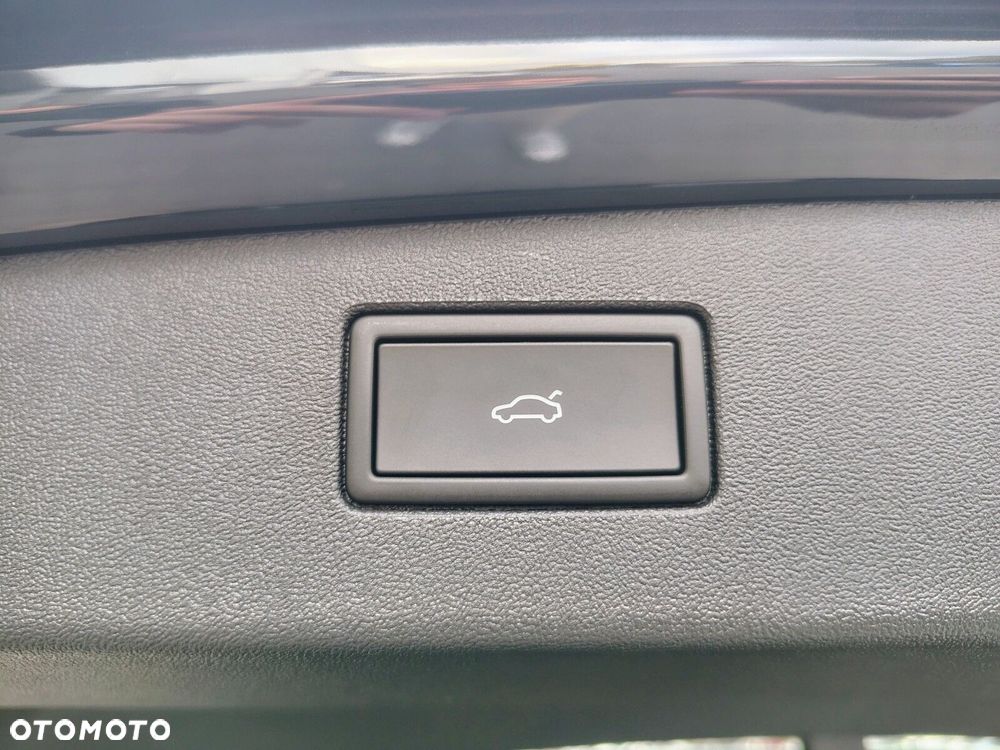 Volkswagen Tiguan - 11
