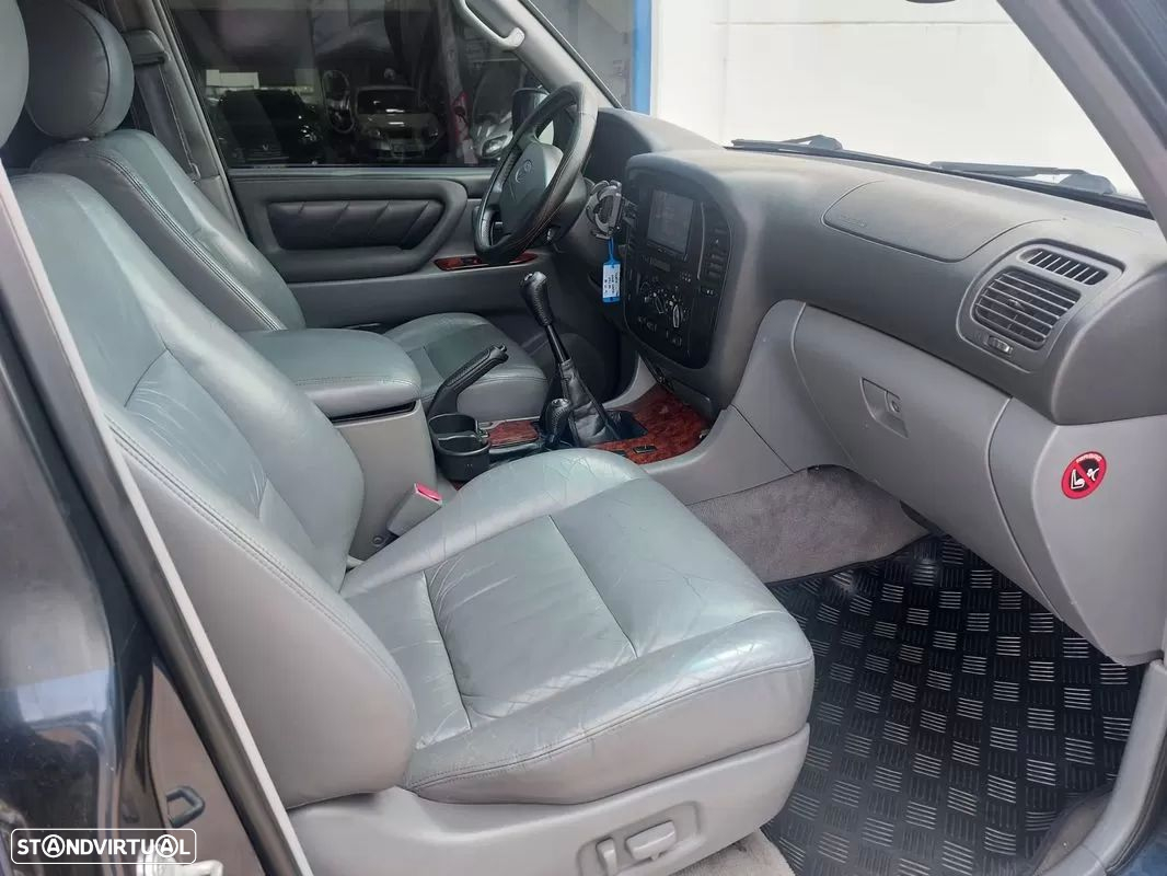 Toyota Land Cruiser SW 4.2 TDi - 24