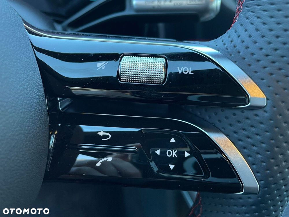 Mercedes-Benz CLA - 24