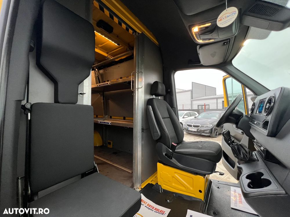 Mercedes-Benz Sprinter - 14