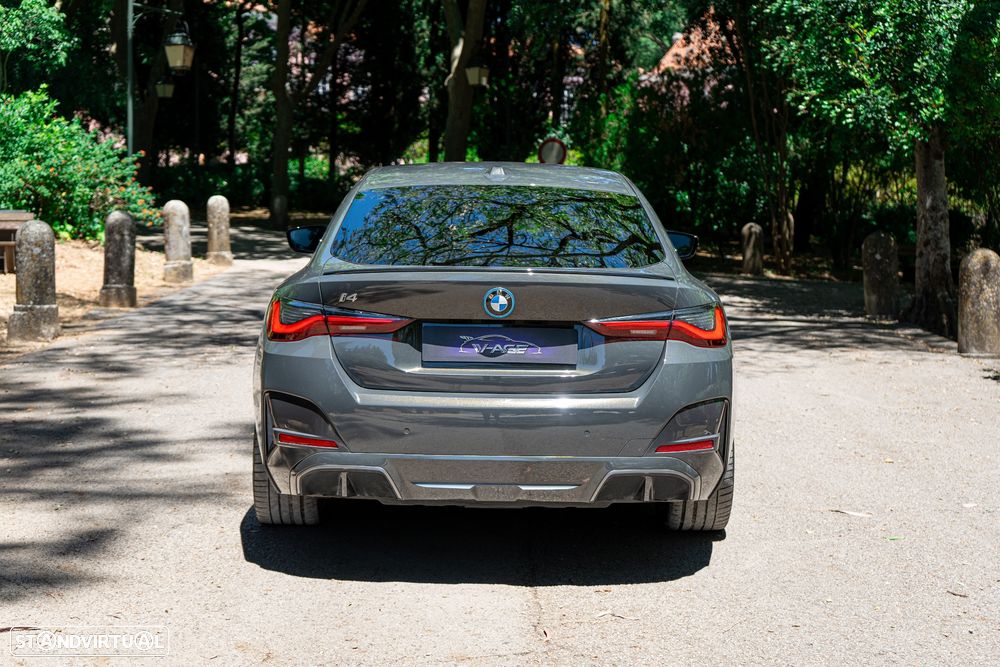 BMW i4 - 8