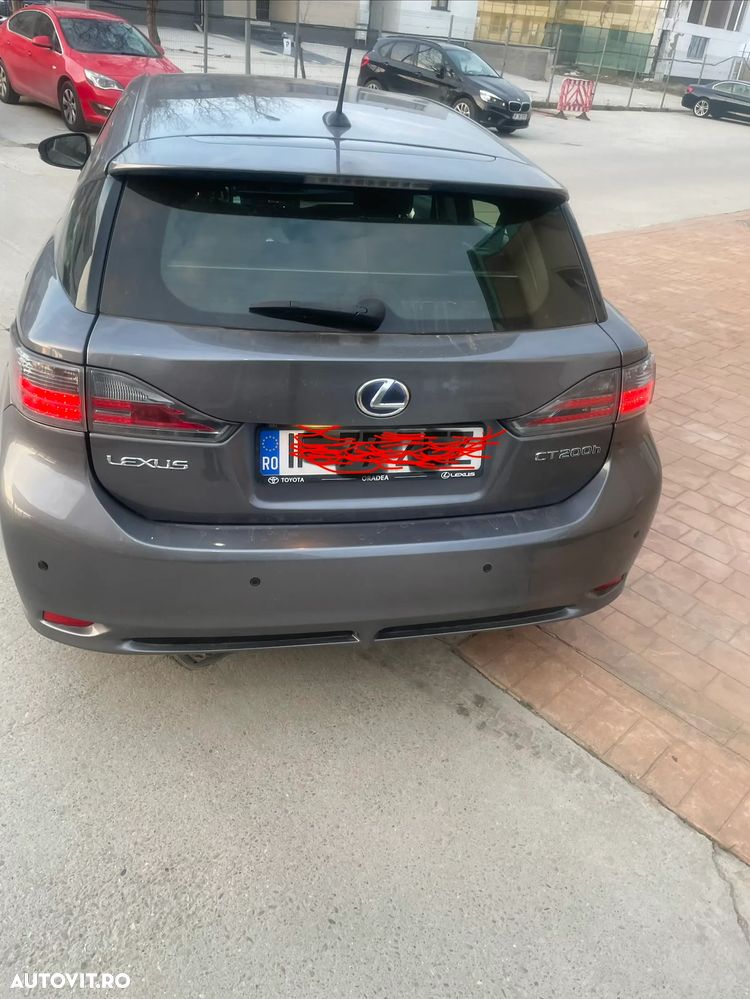 Lexus CT - 5