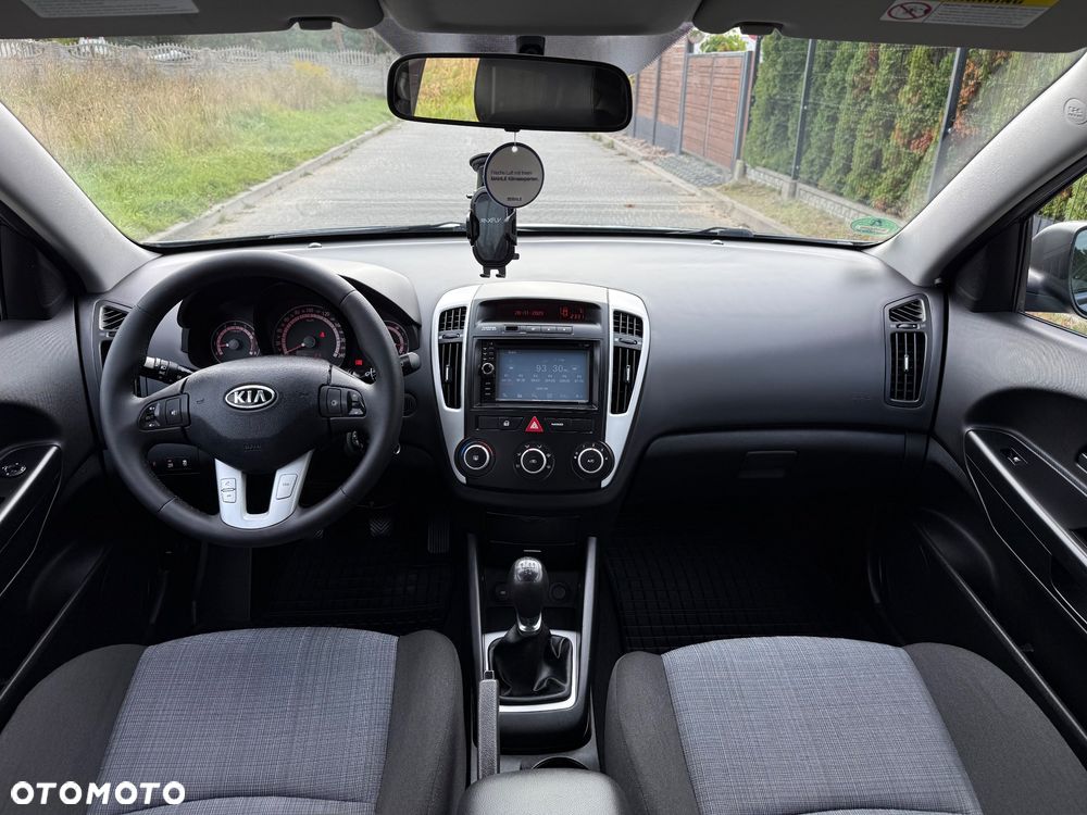 Kia Ceed - 17