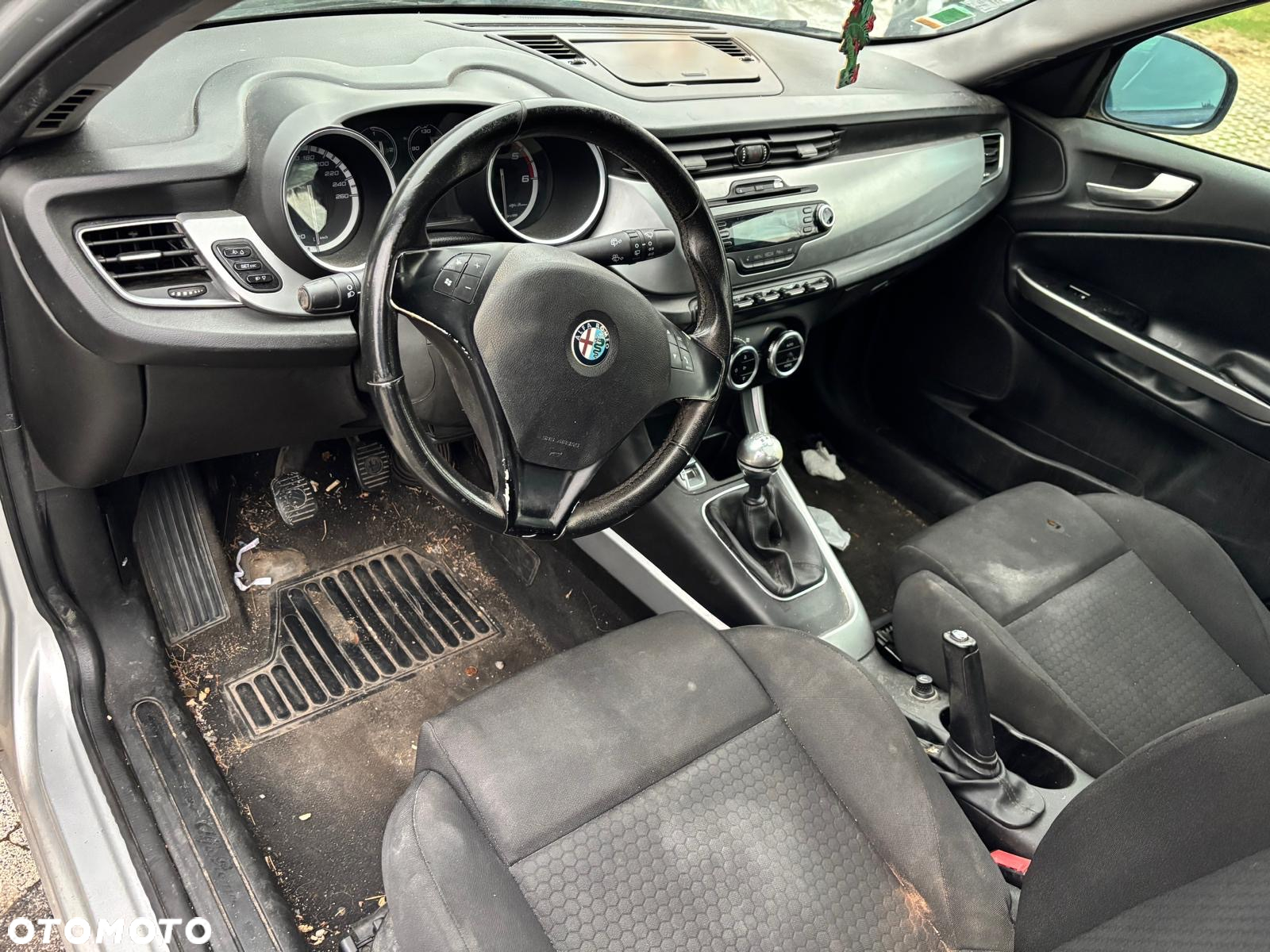 Alfa Romeo Giulietta 1.6 JTDM 16V Impression - 13