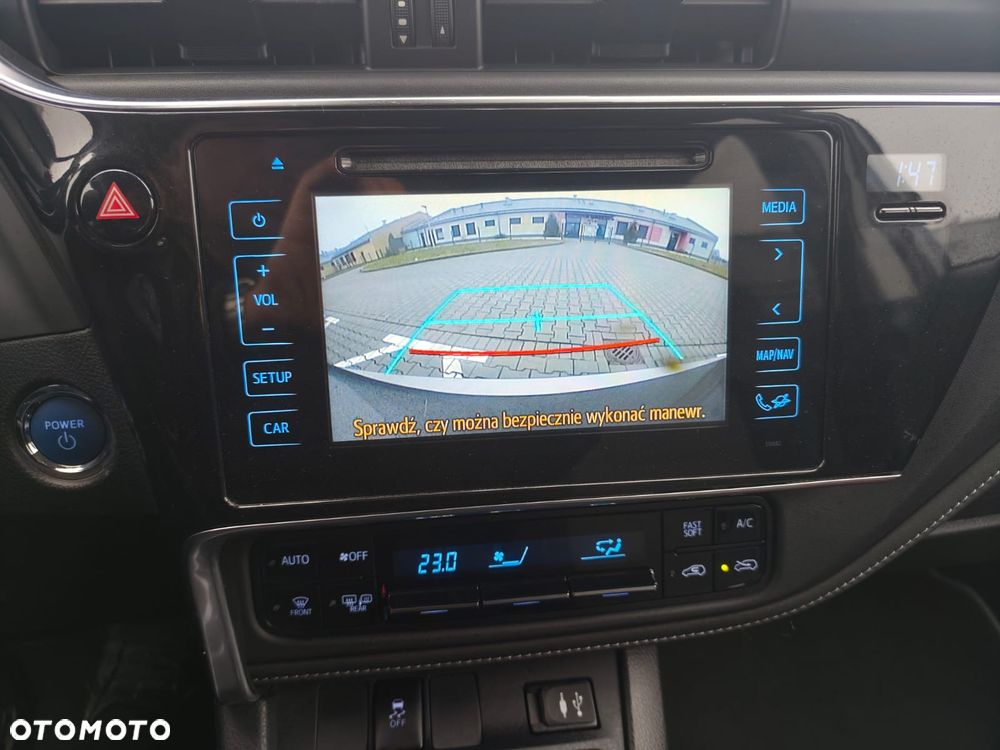 Toyota Auris - 30
