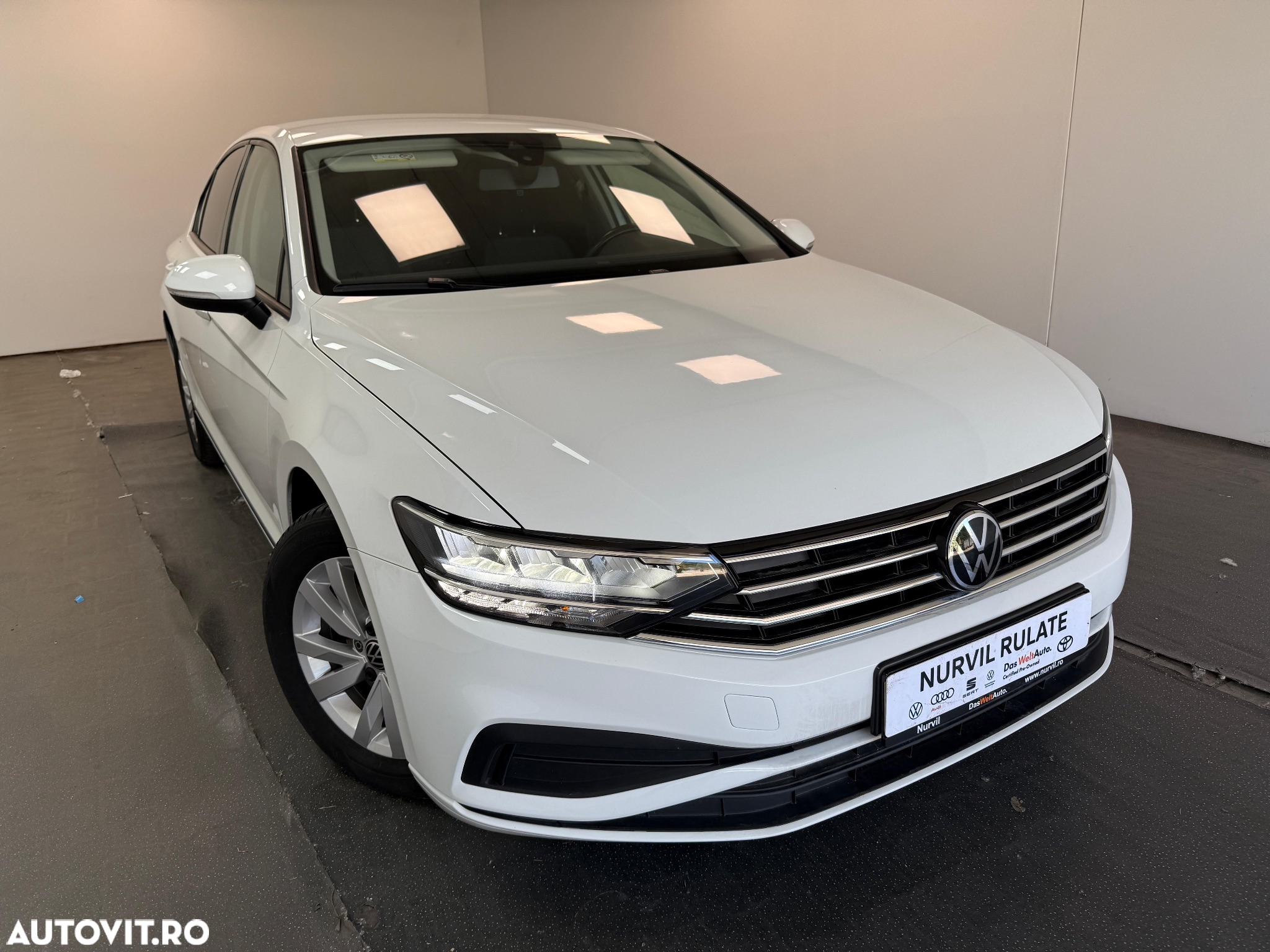 Volkswagen Passat 2.0 TDI DSG Advance - 20