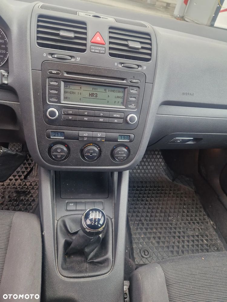 Volkswagen Golf 1.6 Comfortline - 9