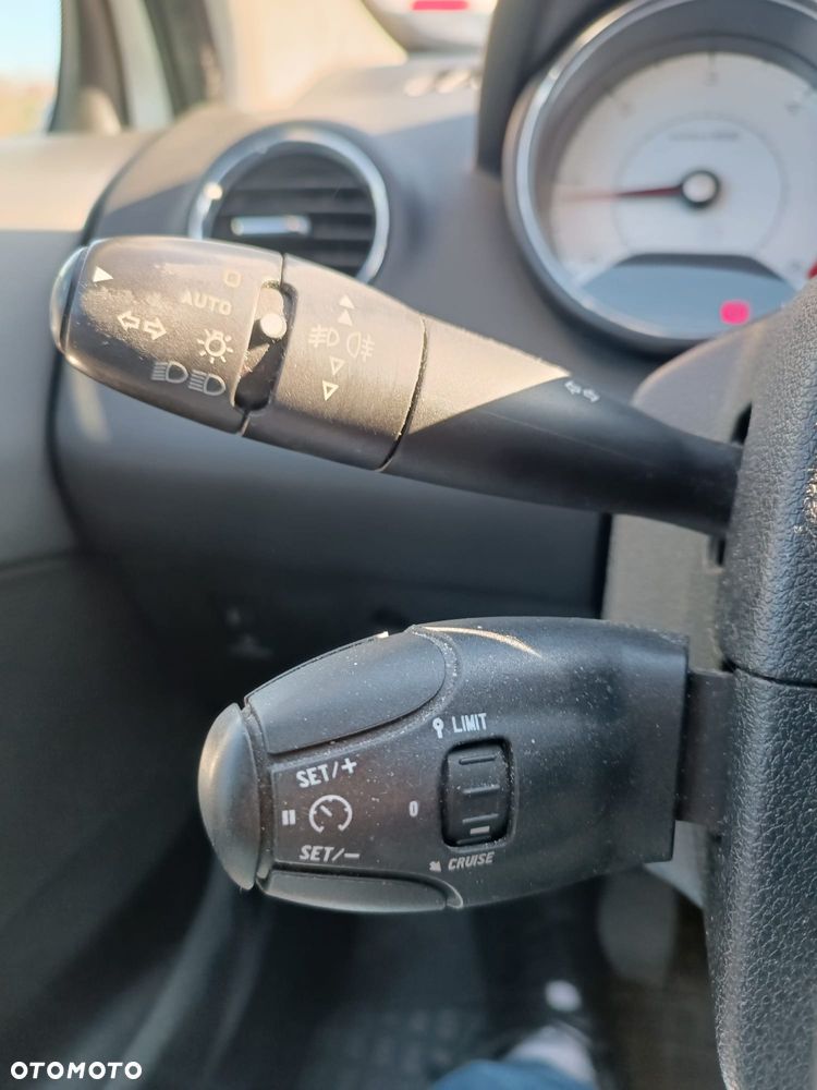 Peugeot 308 1.6 HDi Style - 15