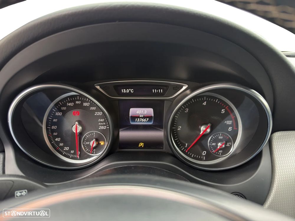 Mercedes-Benz CLA 180 d Urban - 9