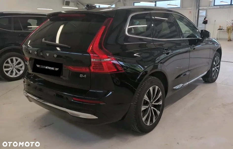 Volvo XC 60 B4 B Plus Bright - 5
