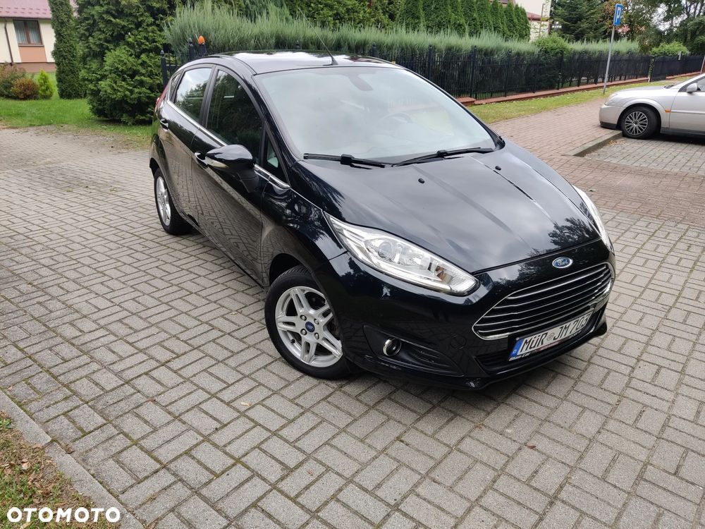 Ford Fiesta 1.0 EcoBoost S&S TITANIUM X - 4