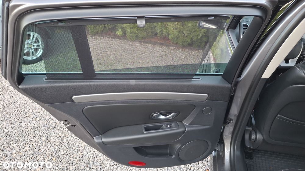 Renault Laguna dCi 150 FAP Start-Stop Bose Edition - 20