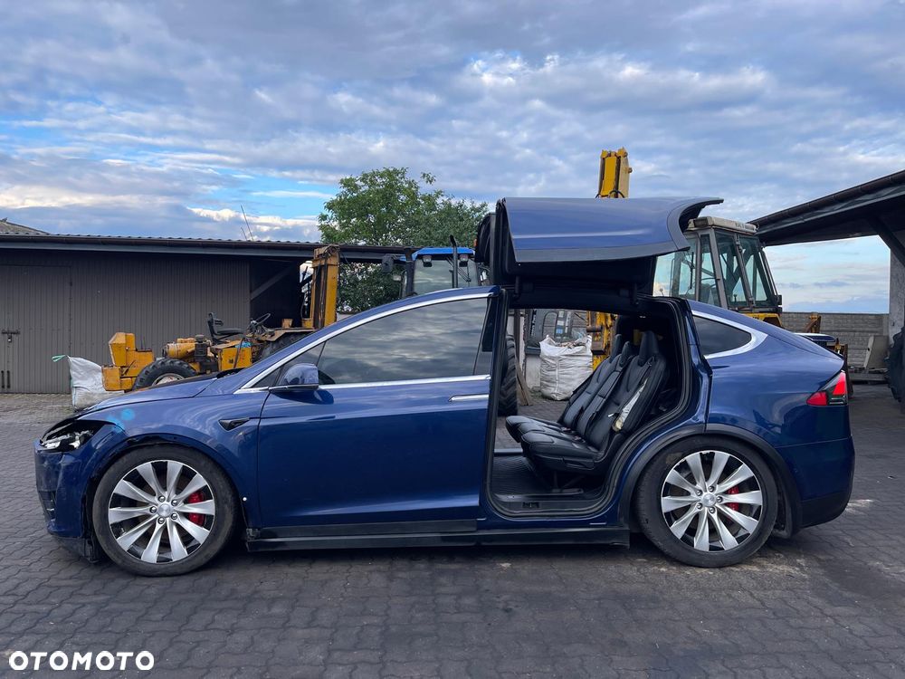 Tesla Model X Long Range - 6