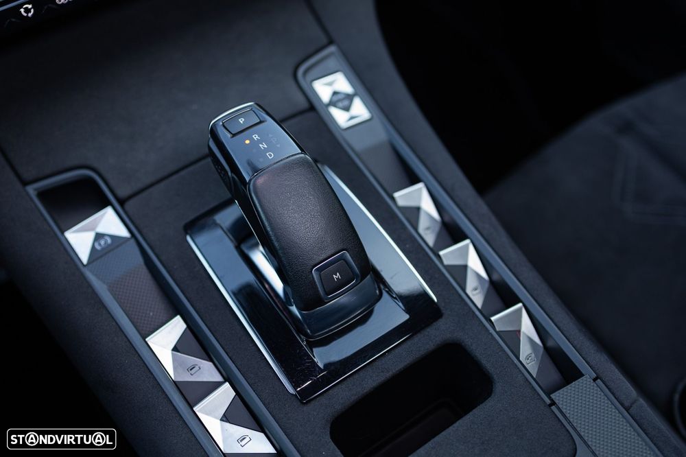 DS DS7 Crossback 1.5 BlueHDi Performance Line EAT8 - 19