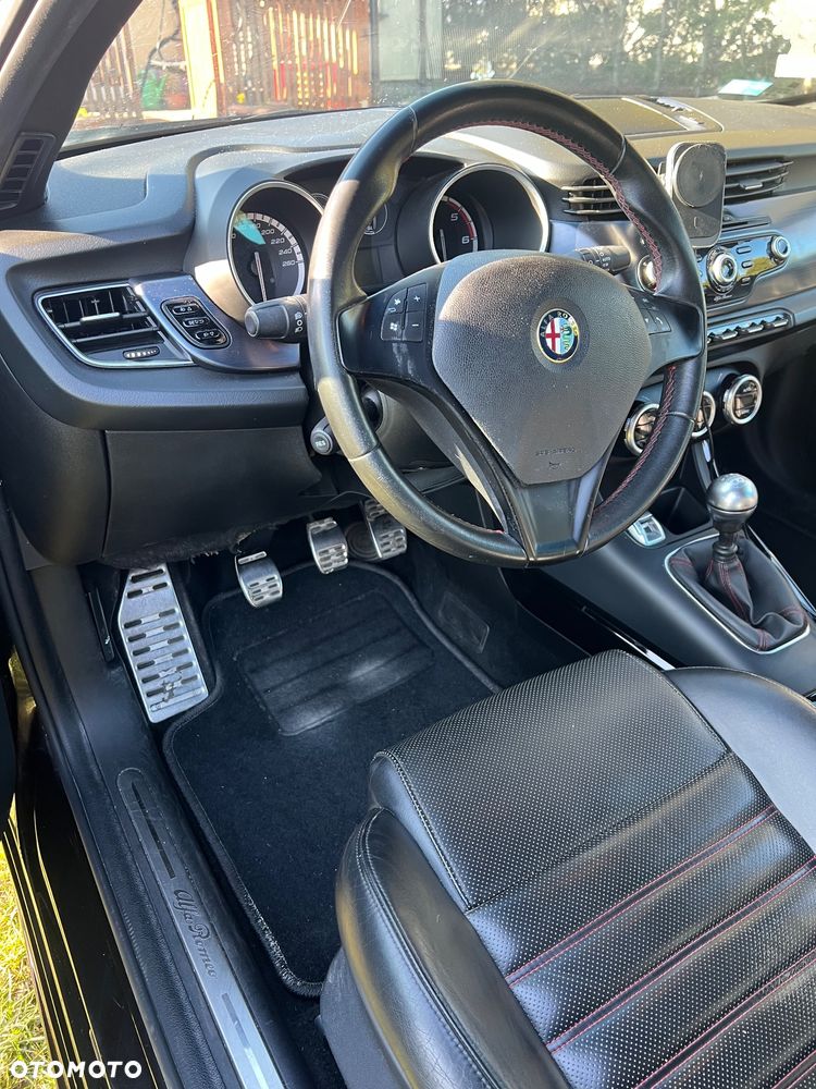 Alfa Romeo Giulietta 2.0 JTDM Distinctive - 24