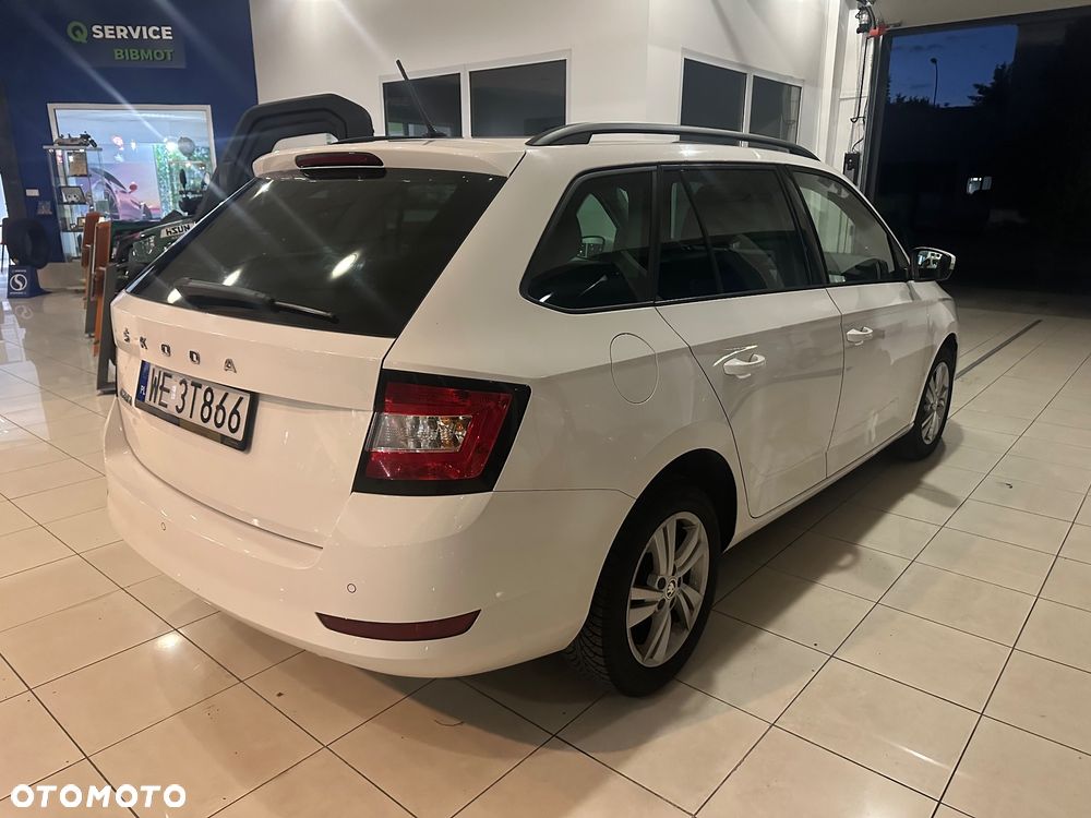 Skoda Fabia 1.0 TSI Ambition - 4