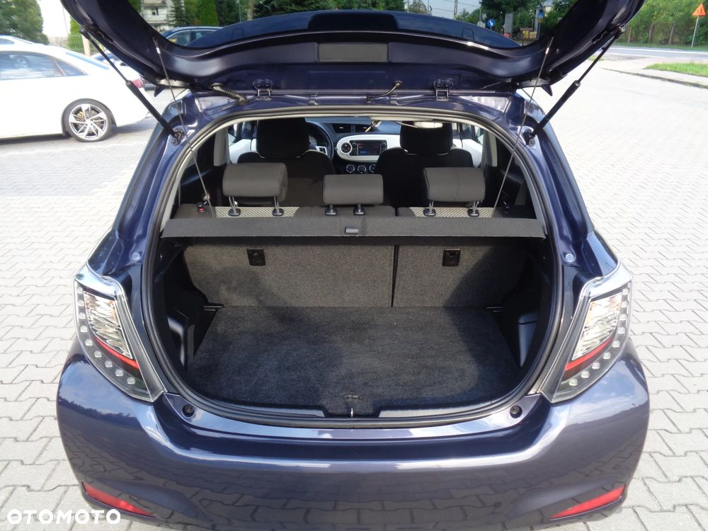Toyota Yaris 1.0 Premium - 17