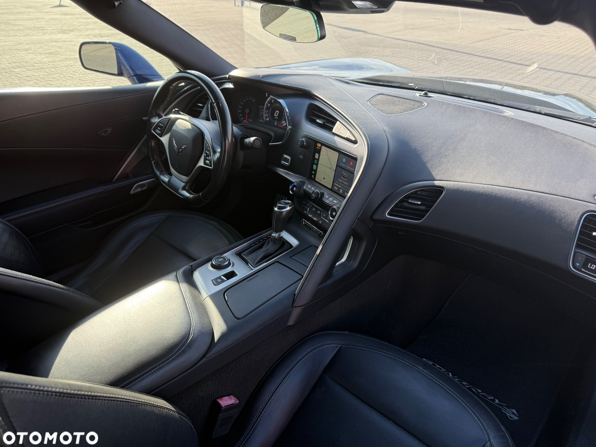 Chevrolet Corvette - 11