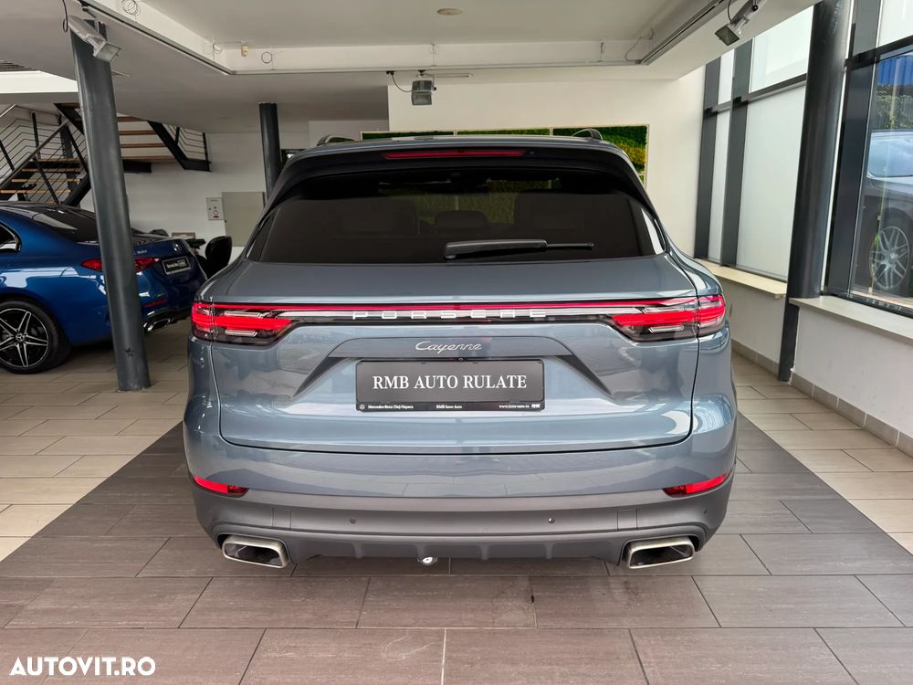 Porsche Cayenne - 28