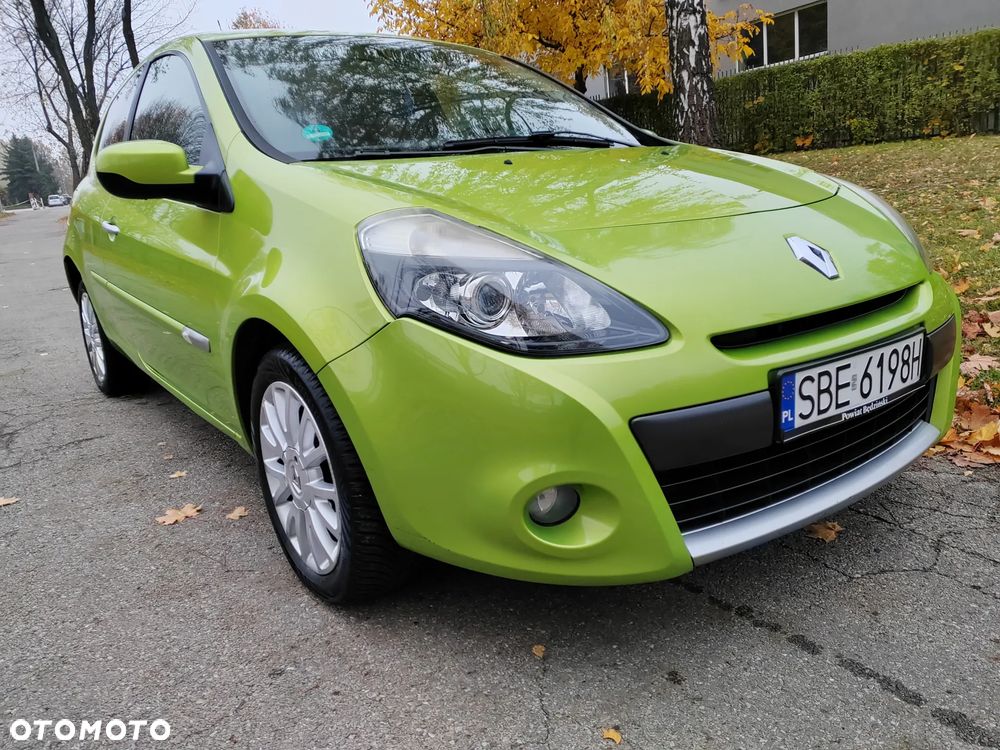 Renault Clio 1.2 16V All Inclusive - 9