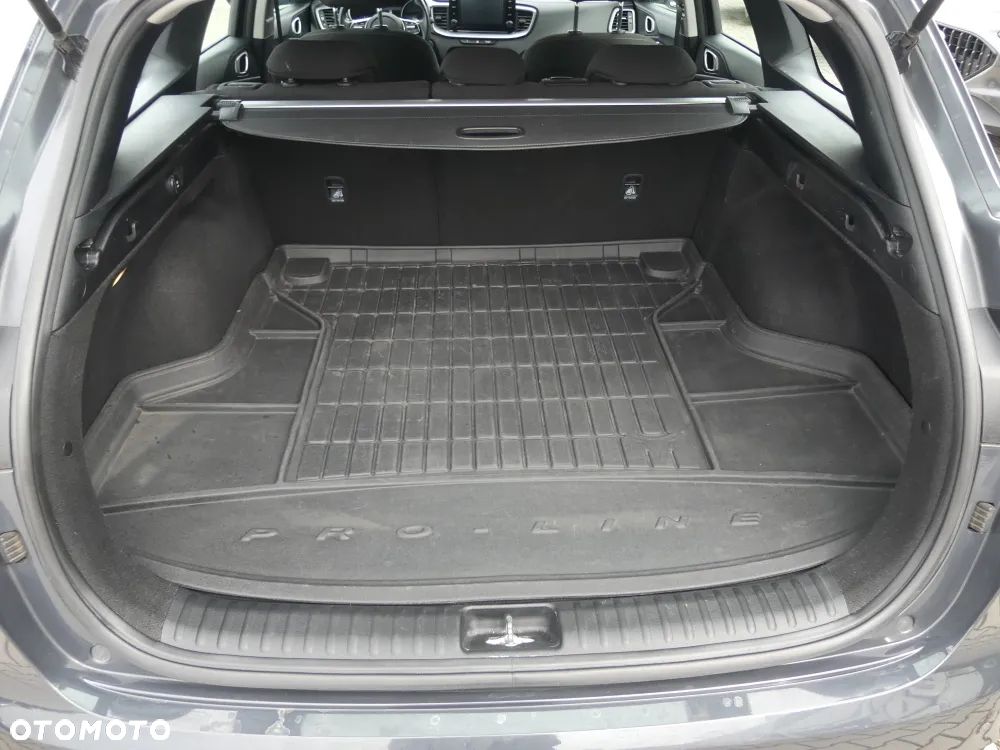 Kia Ceed 1.5 T-GDI Business Line DCT - 9