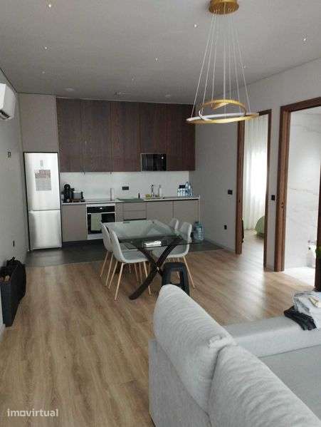 Apartamento T2, Novo, para arrendar no centro - Grande imagem: 3/9
