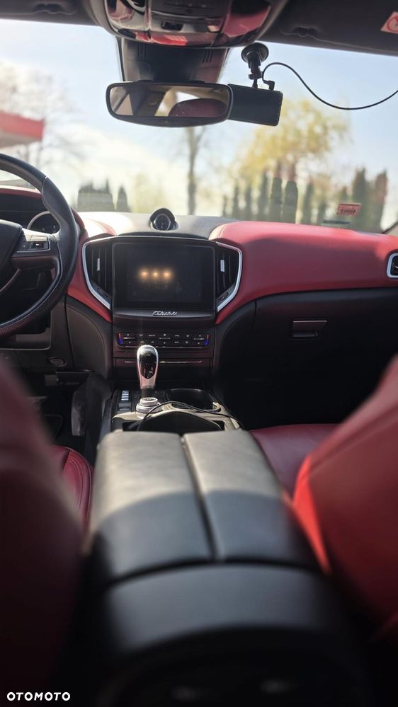 Maserati Ghibli Standard - 11