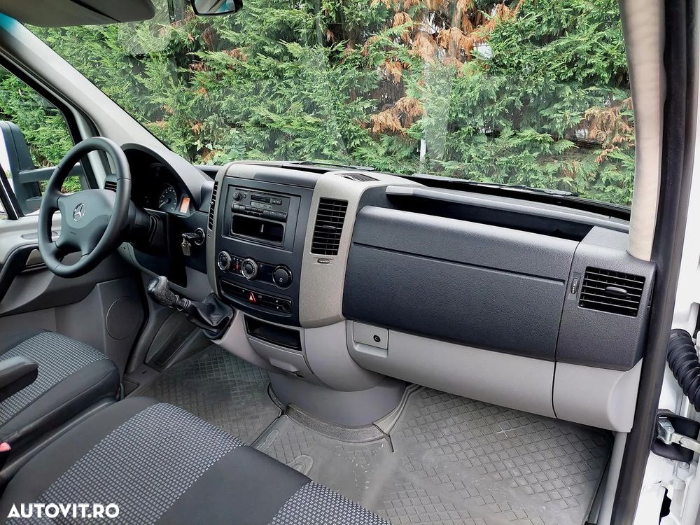 Mercedes-Benz SPRINTER - 9