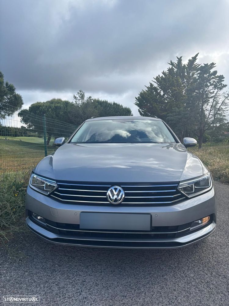 VW Passat Variant 2.0 TDI Confortline - 11