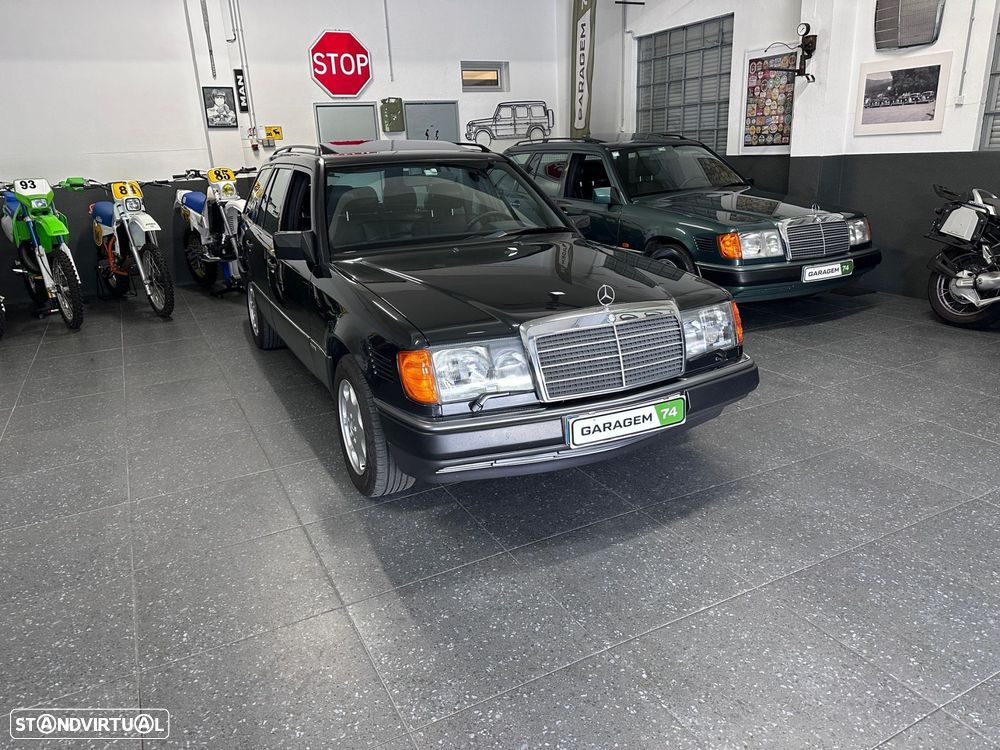 Mercedes-Benz E 250 D Turbo - 25