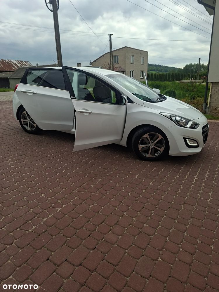 Hyundai i30 1.4 Passion - 8