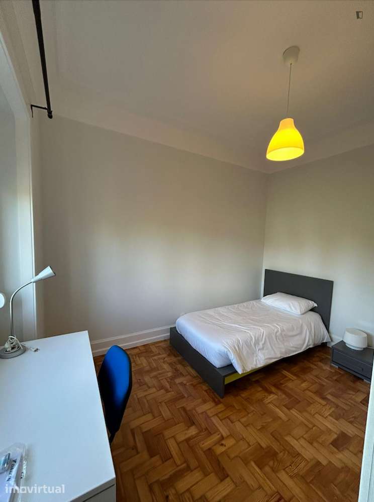 Quarto - localizado em Sete Rios Lisbon - Grande imagem: 2/21