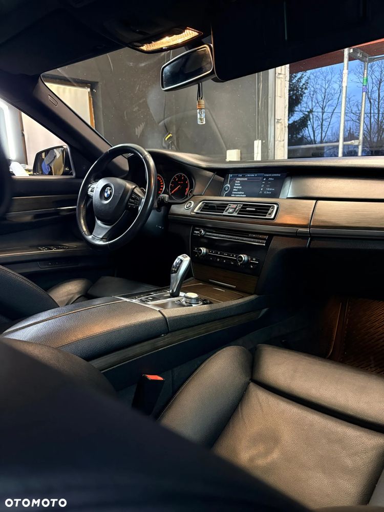 BMW Seria 7 730d L - 14